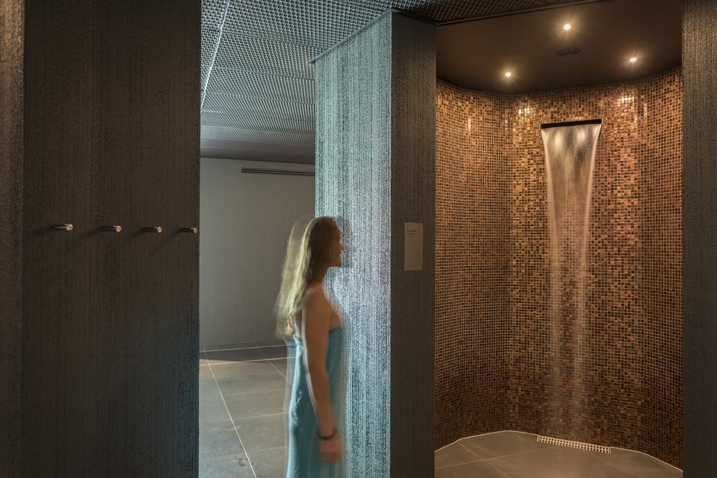 Saas-Fee Wellnesshostel4000 Esterno foto