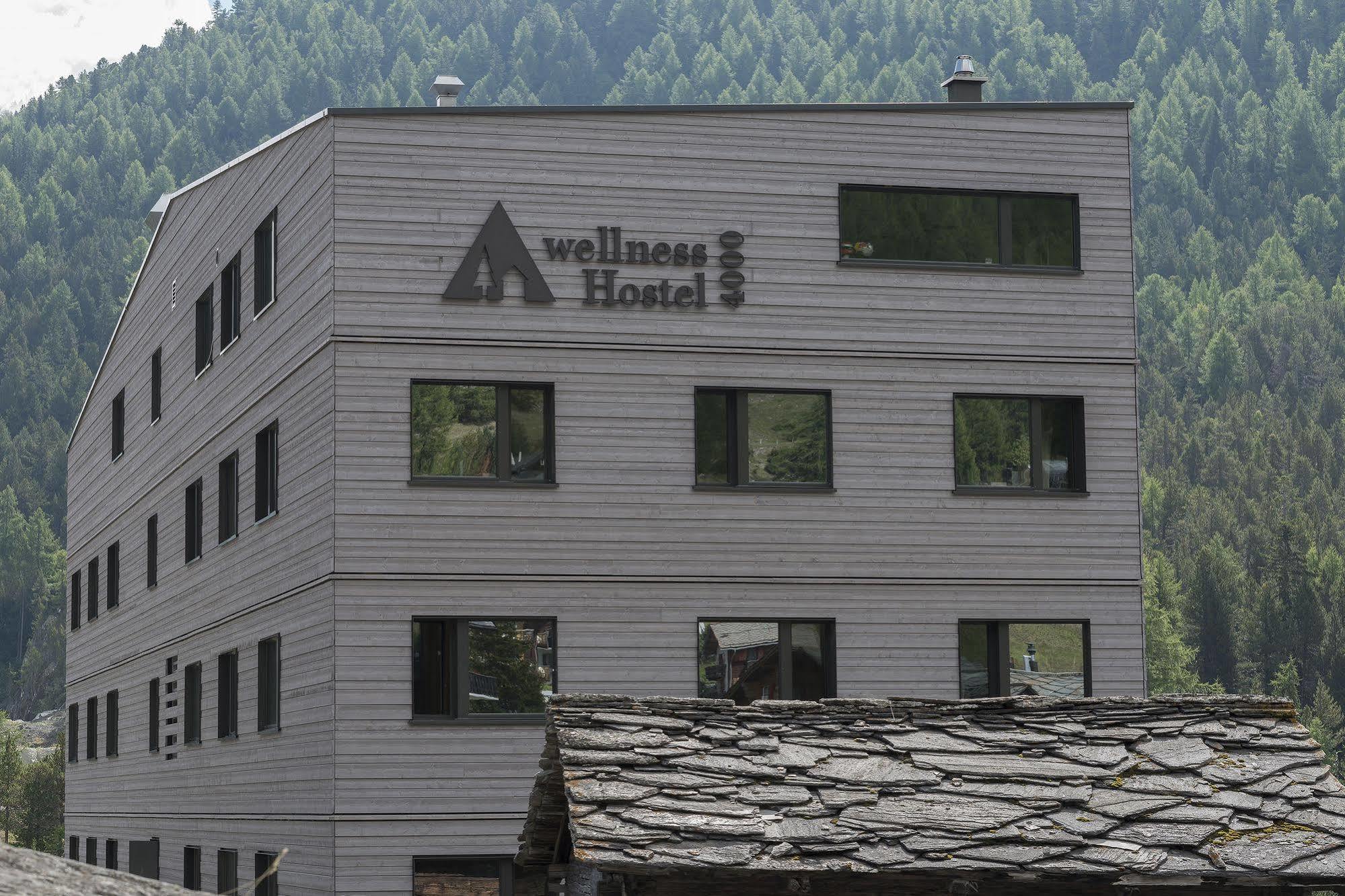 Saas-Fee Wellnesshostel4000 Esterno foto