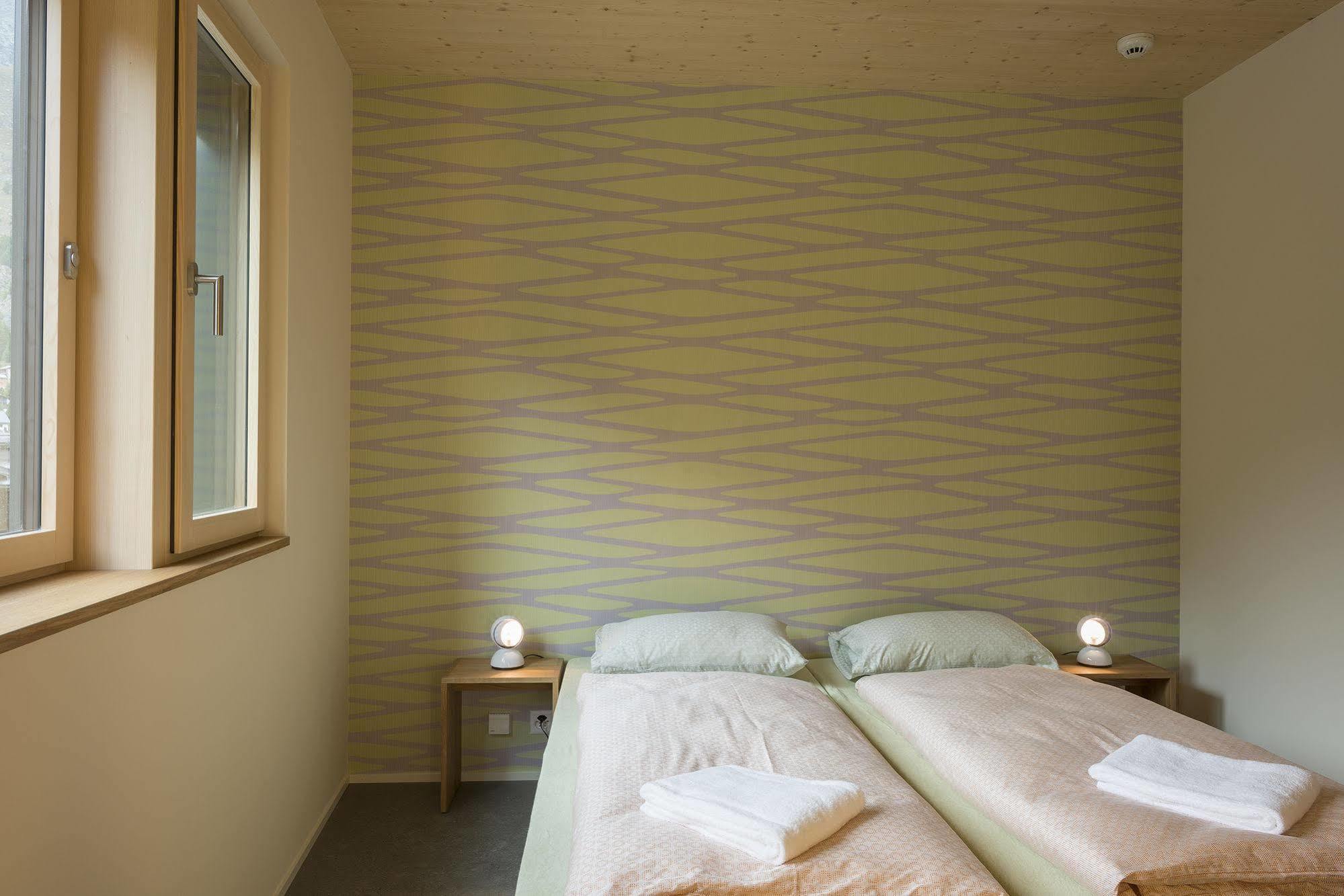Saas-Fee Wellnesshostel4000 Esterno foto